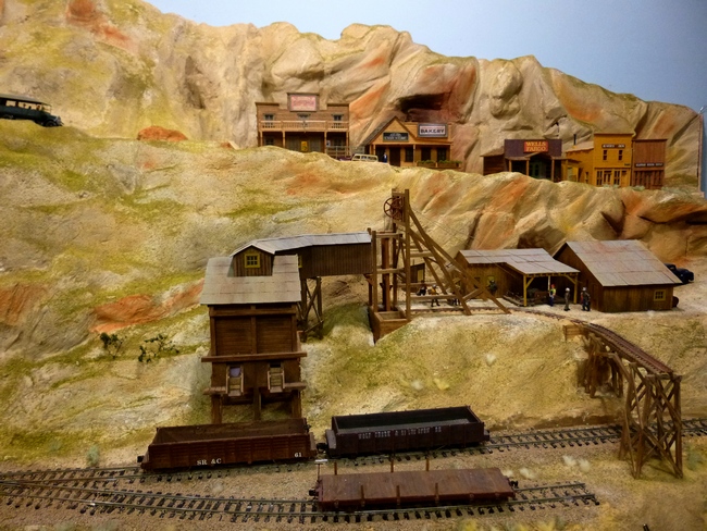 Mar: Large Mine on the Southside.